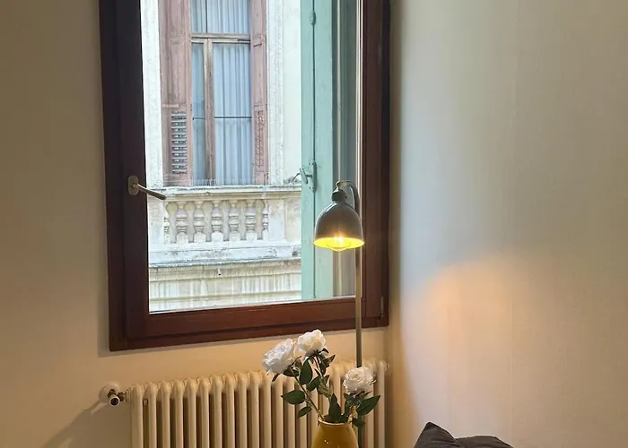 Apartment Wake Up Next To Vicenza's Beautiful Square! *